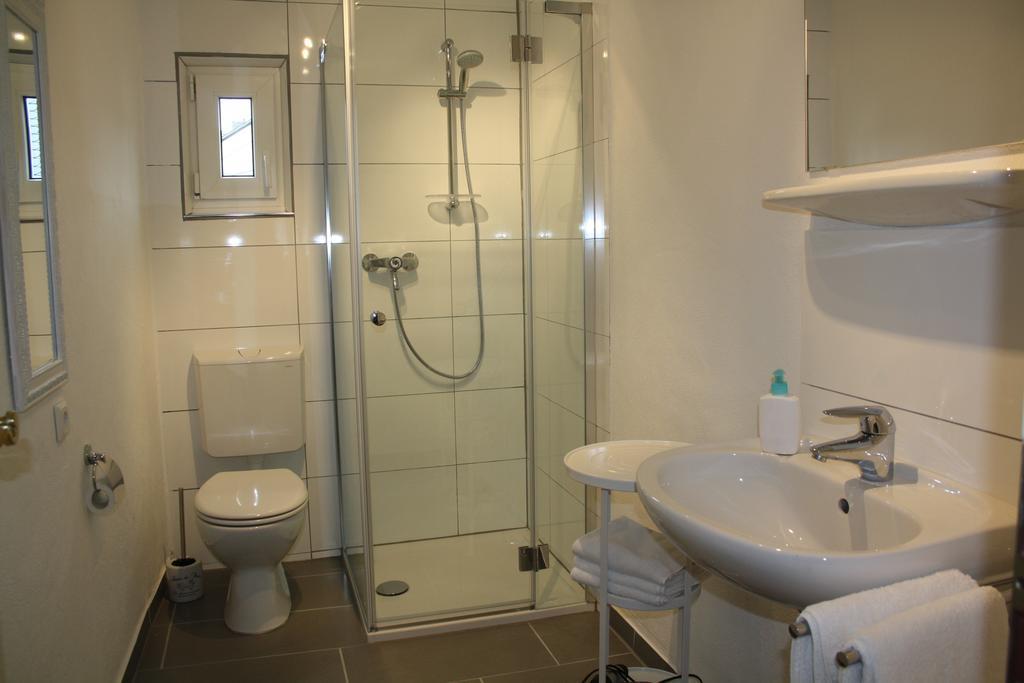 הוילה בראונברג Ferienhaus Mosel חדר תמונה